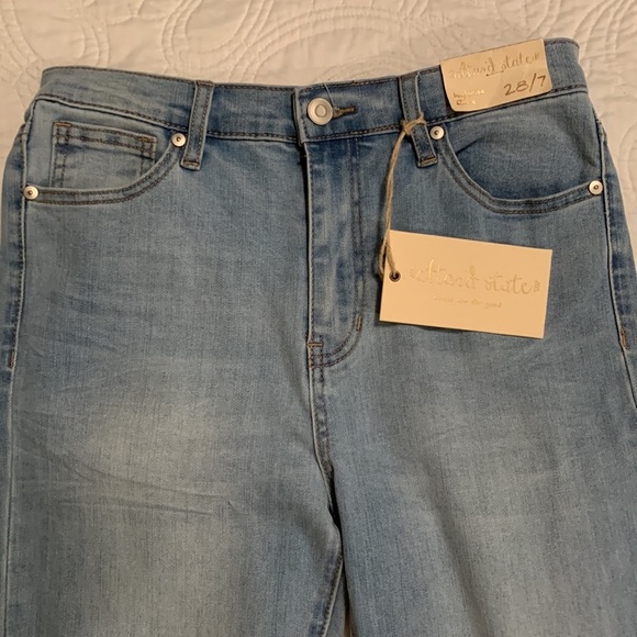 NEW Altar’d State Waterside High Rise Flare Jean - Picture 3 of 16